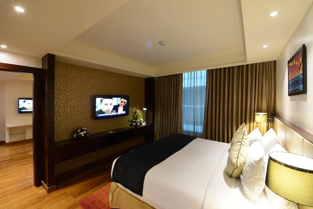 Howard Johnson By Wyndham, Hebbal, Bengaluru Esterno foto