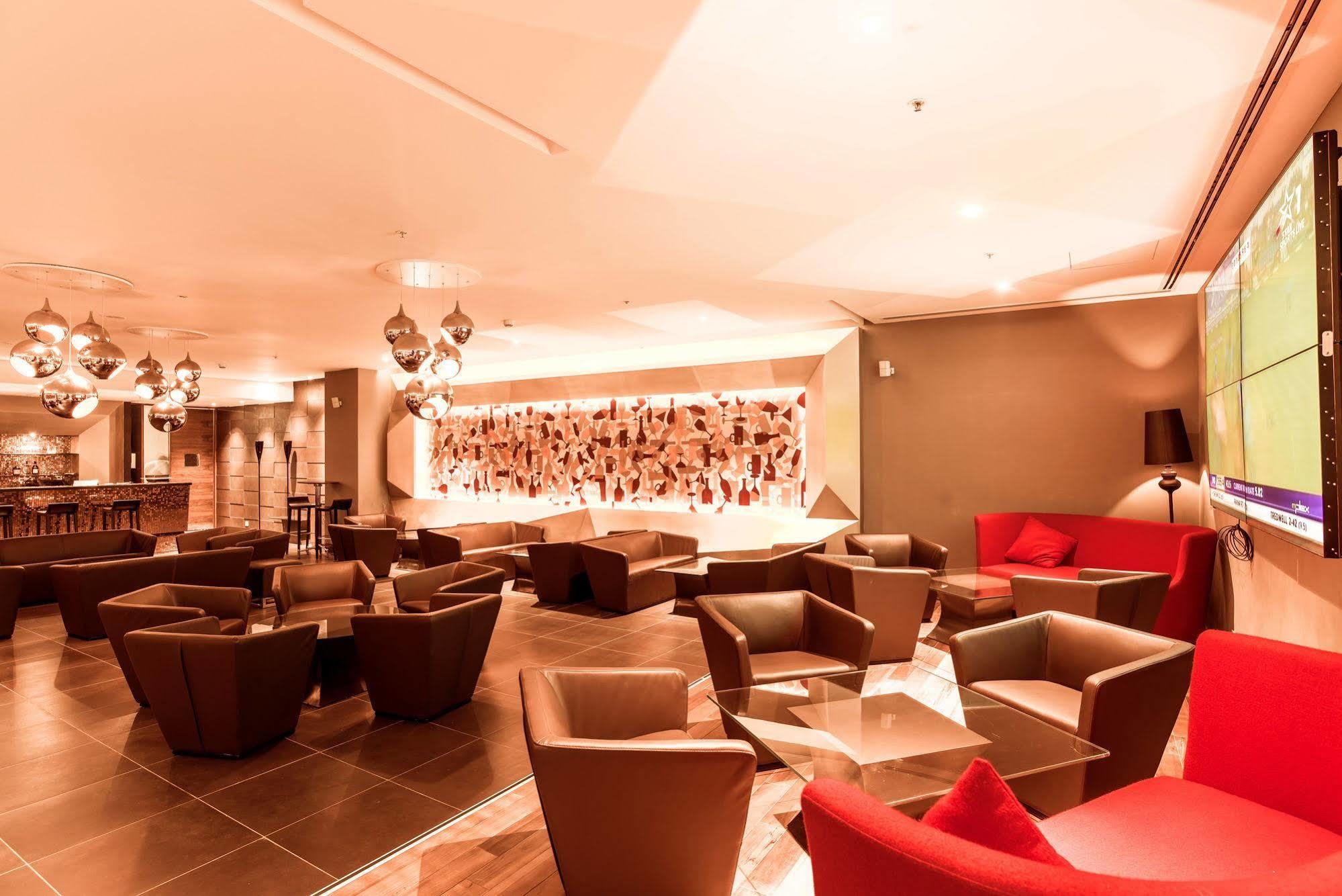 Howard Johnson By Wyndham, Hebbal, Bengaluru Esterno foto