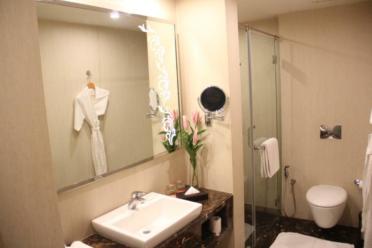 Howard Johnson By Wyndham, Hebbal, Bengaluru Esterno foto