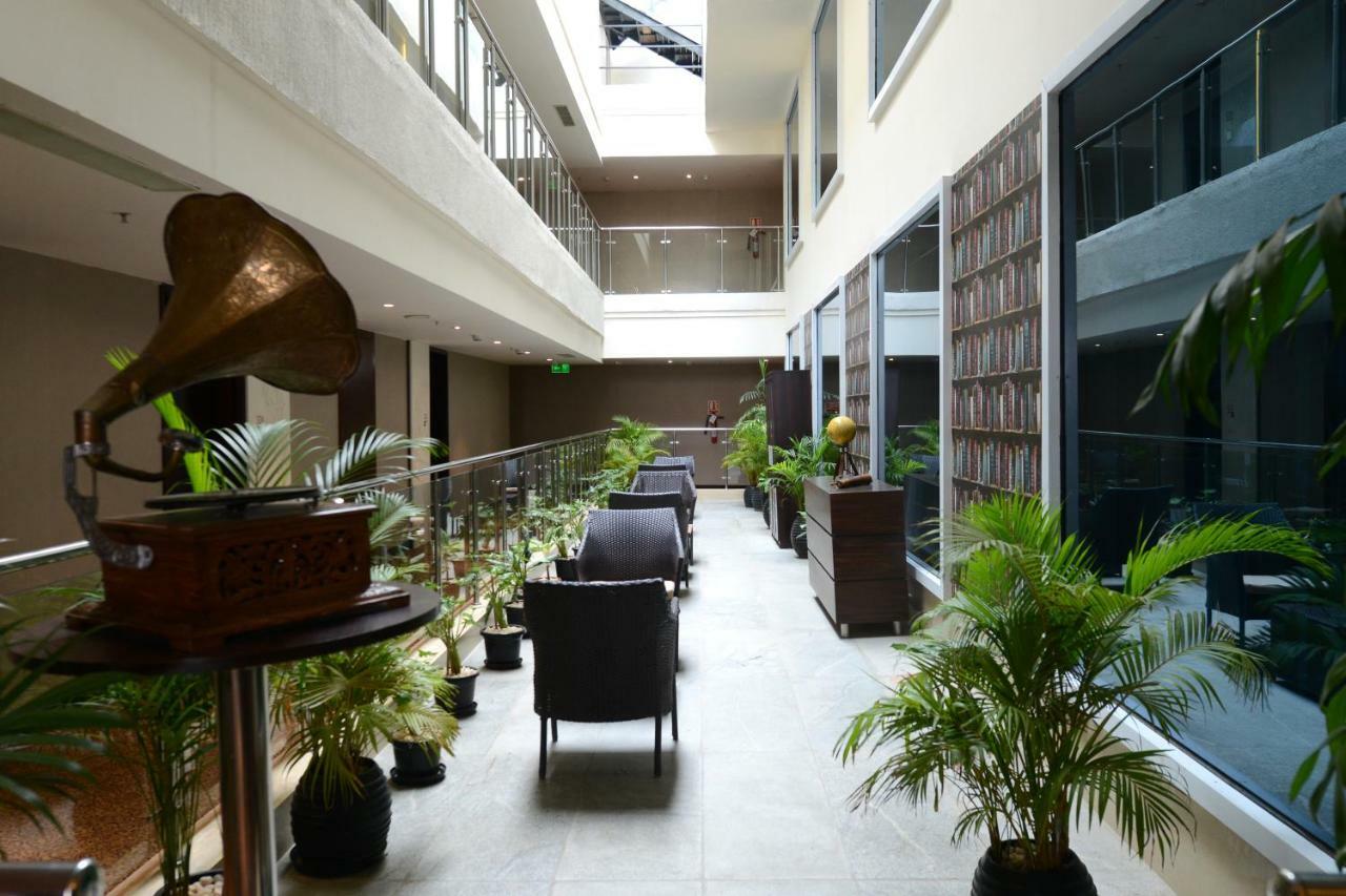 Howard Johnson By Wyndham, Hebbal, Bengaluru Esterno foto