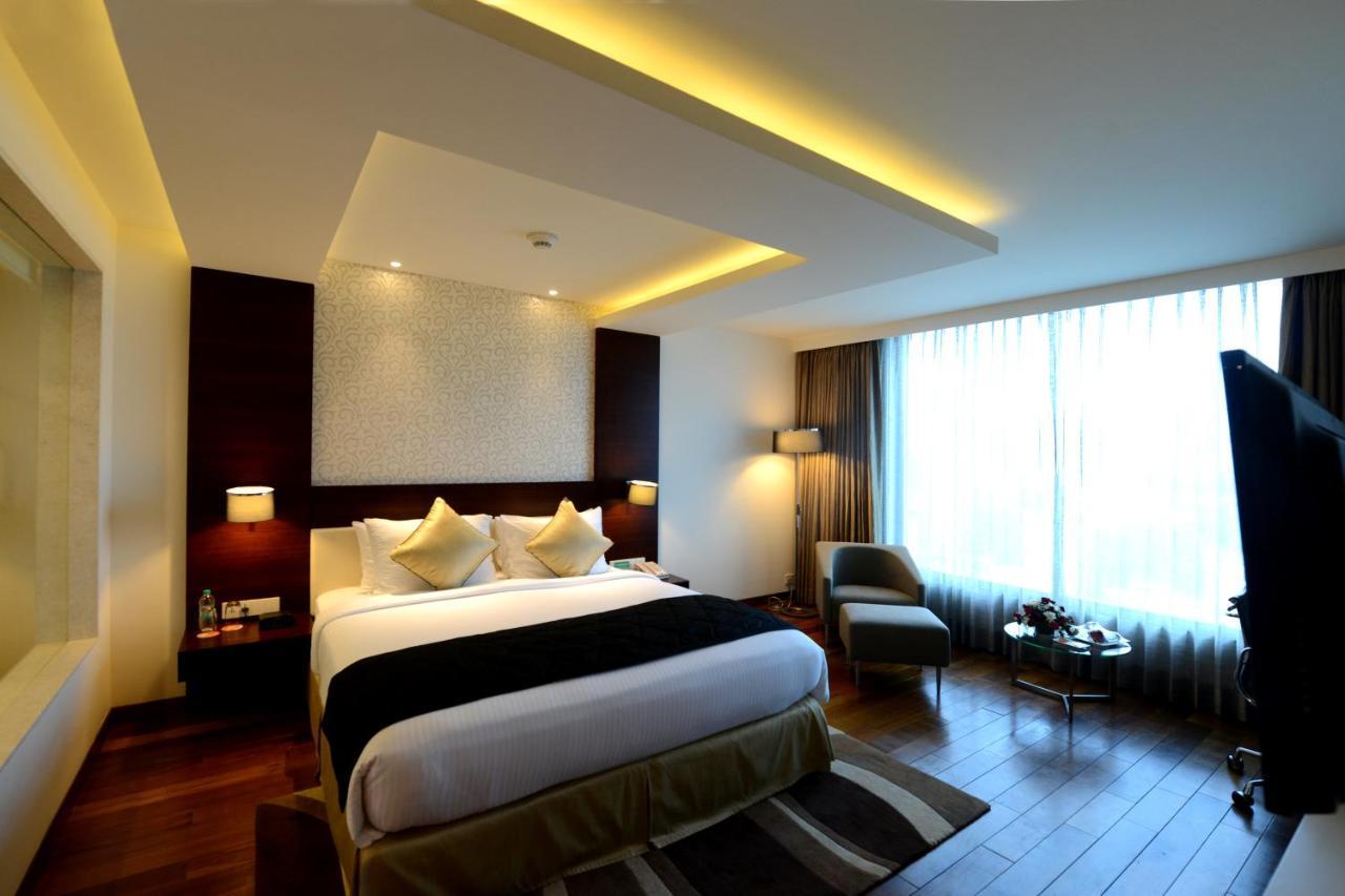Howard Johnson By Wyndham, Hebbal, Bengaluru Esterno foto